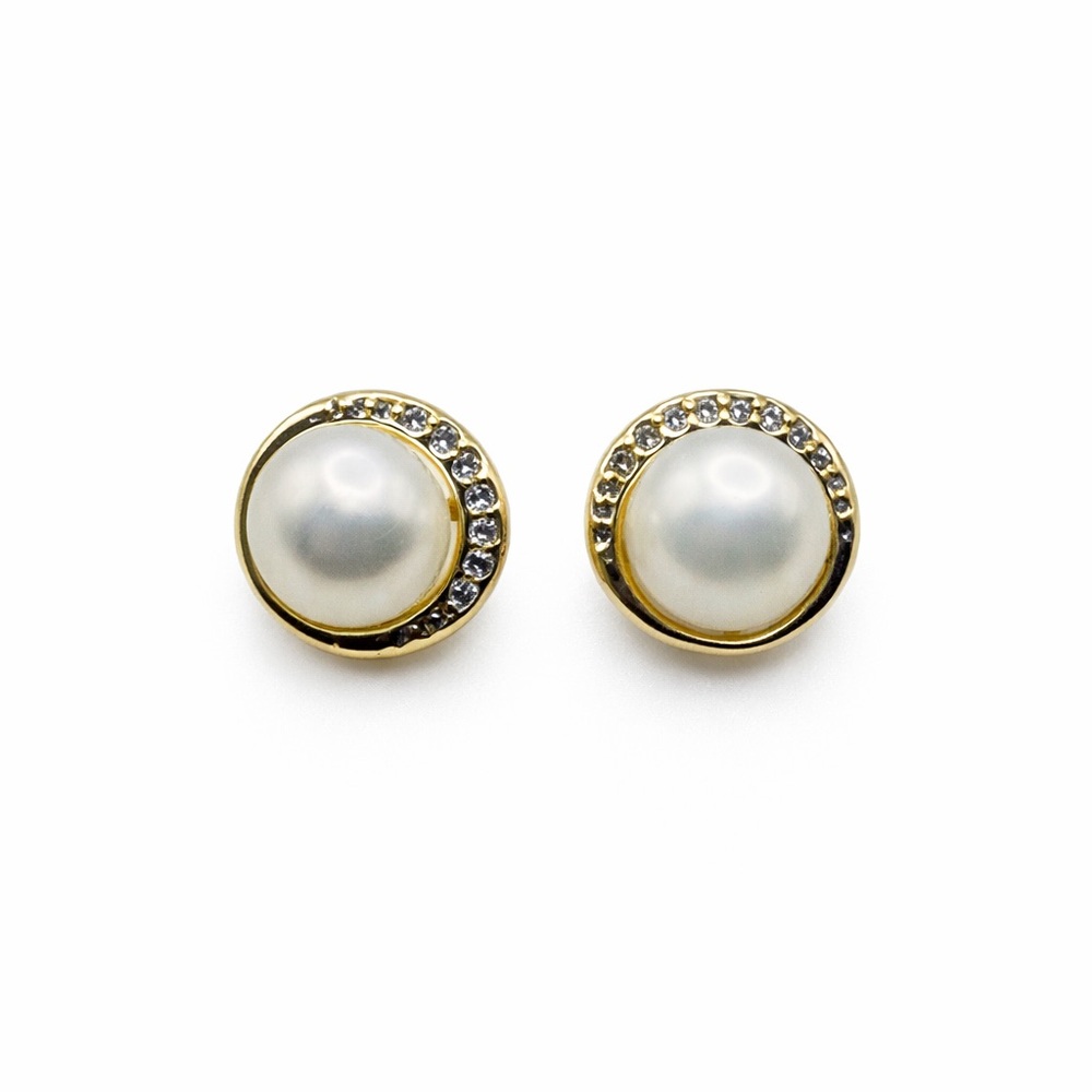 Pearl Stud Earrings with Gold Circle Detailing